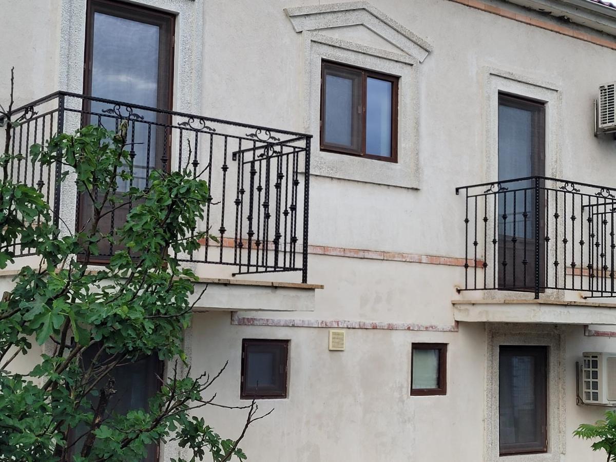 Отель Vila Caviar Сулина Экстерьер фото